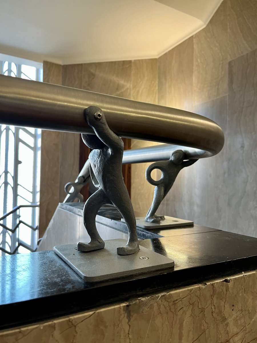 MrPhoebus's tweet image. The splendid staircase - complete with wonderful bannisters - of the Co-operative building, Newcastle, a 1932 Art Deco gem, today a Premier Inn