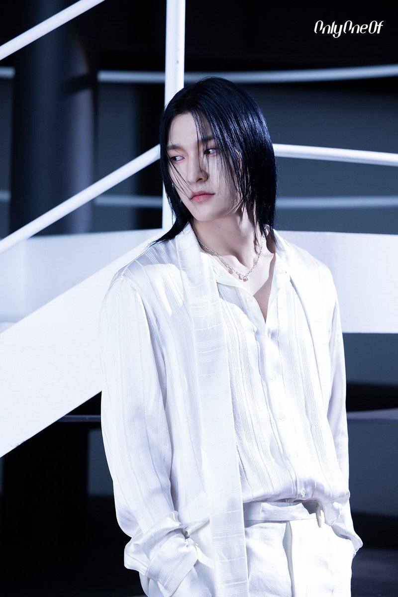 Arohas, have you ever met Junji?? Let me introduce him to you. Let's be each other support during this hard time 🥹