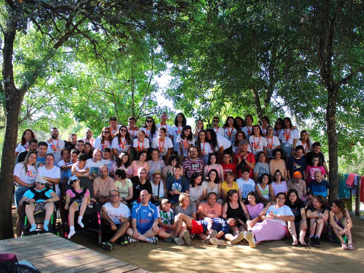 Una edición más de esta maravillosa aventura! Y ya van 24 campamentos juntos. Todo gracias al gran equipo de voluntariado que lo hace posible. Gracias a las familias por confiar en Ápice. Y a los chicos y chicas, que nos han dado taaanto en estos días, que ahora nos falta algo 🧡
