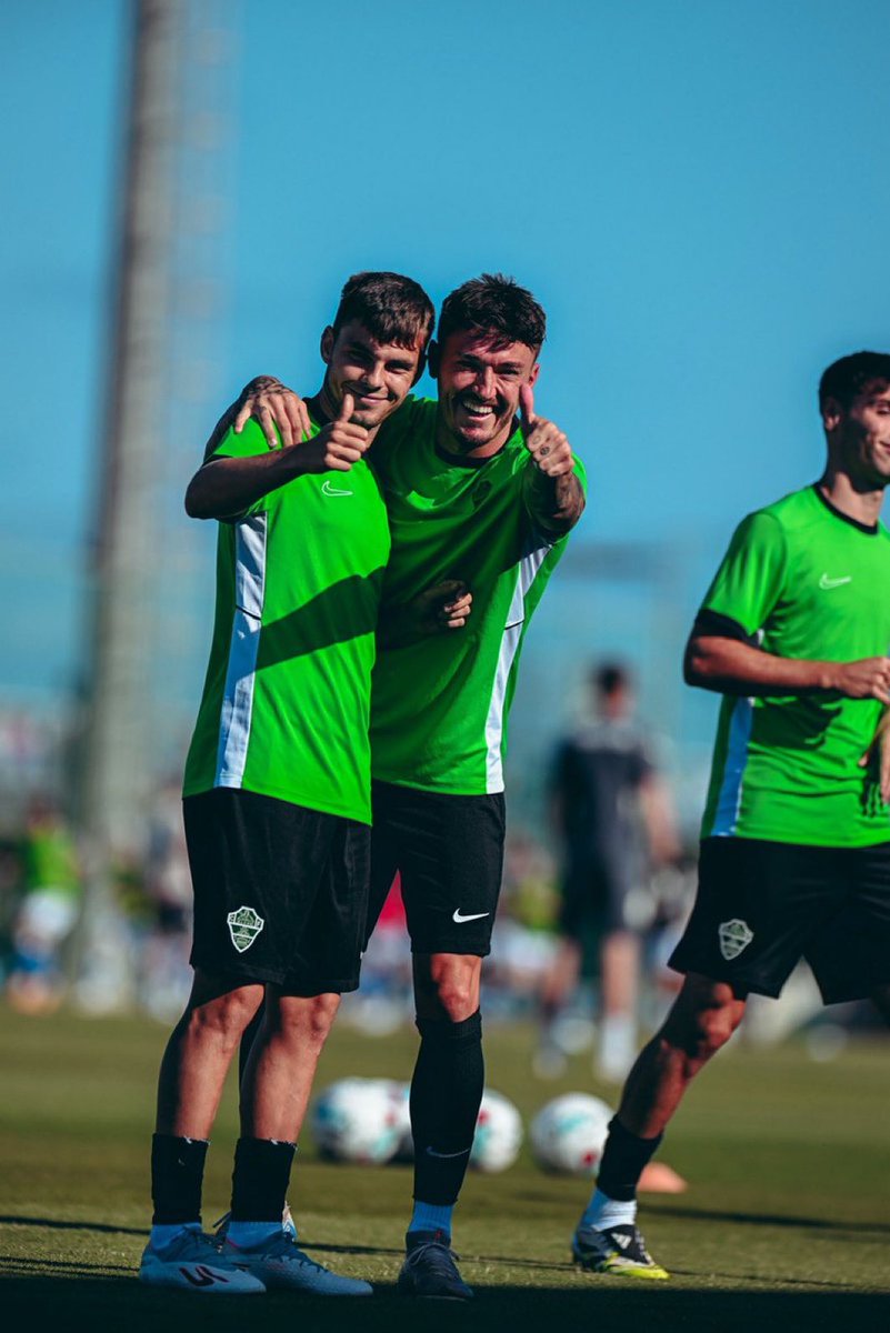iamperonaa's tweet image. ⚡️ Me complace anunciar que este humilde servidor estará presente en los amistosos del Elche CF ante Getafe, Al-Ahli SFC y Al-Ain FC para contaros toda la actualidad franjiverde de primera mano
¡Se viene una semana intensa de fútbol en @todo_alicante ! 💚⚽