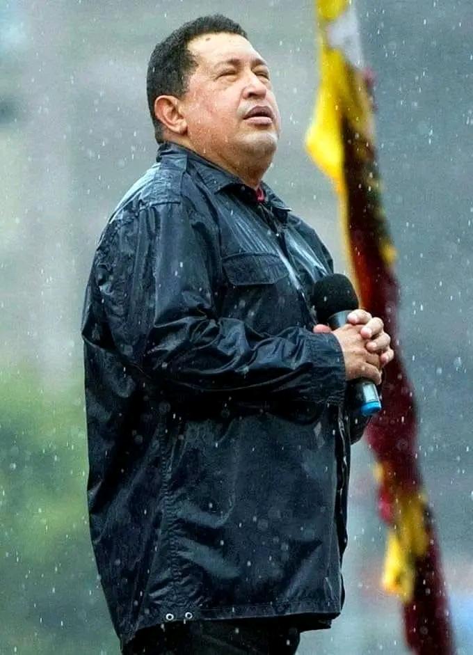 "Volviste gigante (...)como una personalidad internacional relevante, querida, admirada y respetada por muchos millones de personas en el mundo, y de modo especial por nuestro pueblo.” #ChavezVive #FidelPorSiempre