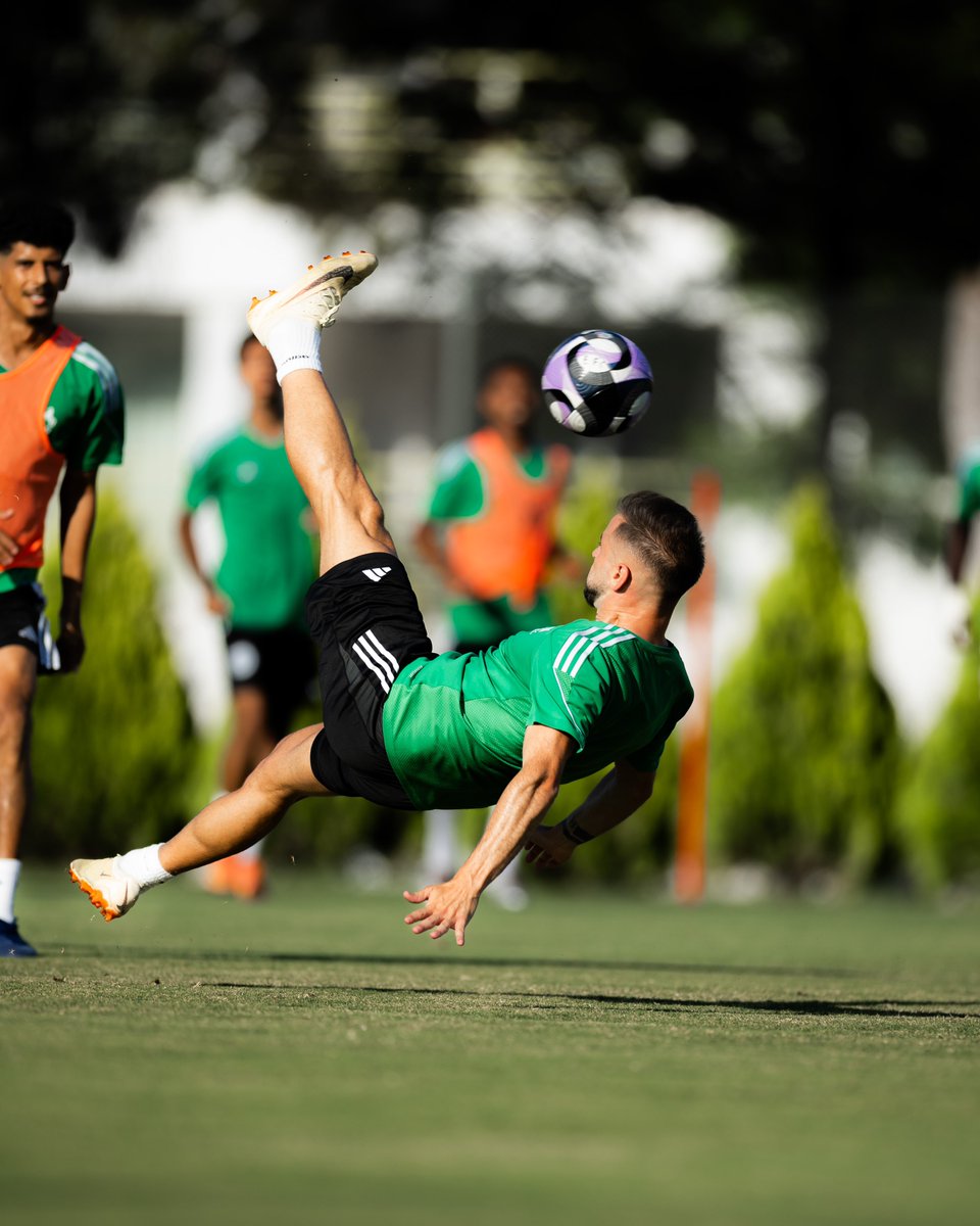 الليلـة رايـق 😌🚀

#معسكر_الفرسان 💚❤️