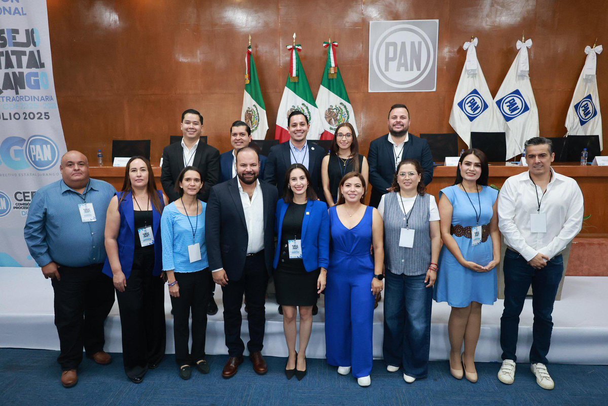 Jorge Romero Herrera (@jorgerohe) on Twitter photo Muchas felicidades presidente <a href="/mario14sm/">Mario Salazar Madera</a>. Confiamos en que tú y tu planilla seguirán haciendo un excelente trabajo al frente de la dirigencia del <a href="/CDEPANDurango/">PAN Durango</a>, como lo hicieron exitosamente en el pasado proceso electoral. 👏🏻🇲🇽
¡A seguir trabajando por México! 🔵 Muchas felicidades presidente <a href="/mario14sm/">Mario Salazar Madera</a>. Confiamos en que tú y tu planilla seguirán haciendo un excelente trabajo al frente de la dirigencia del <a href="/CDEPANDurango/">PAN Durango</a>, como lo hicieron exitosamente en el pasado proceso electoral. 👏🏻🇲🇽
¡A seguir trabajando por México! 🔵