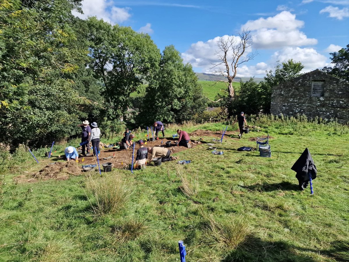 *BOOK NOW!* 
Bainbridge Archaeological Training Excavation 2025
mercian-as.co.uk/bainbridgetrai…
Wensleydale, North Yorkshire.
2025 dates:
Week 1: 8th-12th September
Week 2: 15th-19th September

#bucketlist #archaeology #staycation #history #yorkshiredalesnationalpark #YorkshireDales