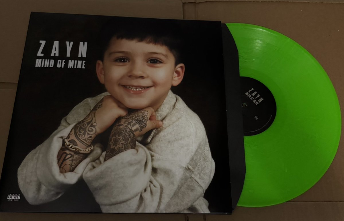 haileenated's tweet image. GUYS LOOK WHAT I GOT
AAAAAAAAAAA