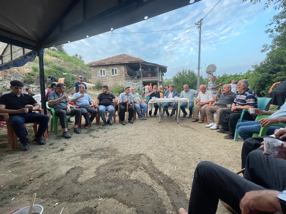 KRCalparslan's tweet photo. 📍 Yarpuz Köyü (Cebel) Ziyaretimiz
Köyümüzün meselelerini istişare etme imkânı bulduk.
Toplantımızın Osmaniye’mize ve teşkilatımıza hayırlı olmasını, hayırlar getirmesini temenni ediyorum. 💼🤝🇹🇷
#BirlikteGüçlüyüz #Osmaniye #AKTeşkilat #Yarpuzköy #Cebel #GönülBuluşmaları https://t.co/lT4THddK5X