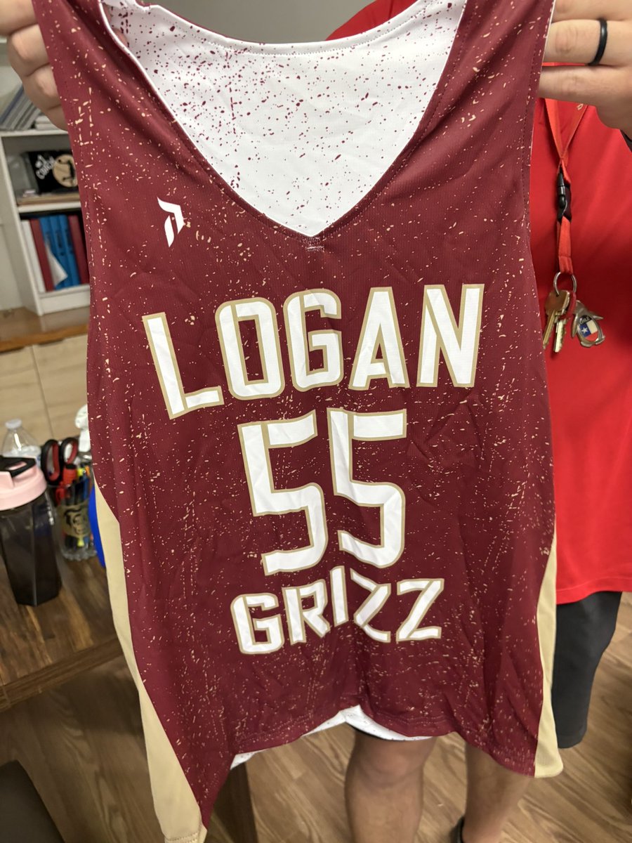 Corbin_GameOne's tweet image. Practice sets for Logan high school looking clean in their new Prevail reversibles!
These are the best practice sets - let’s get you set up!