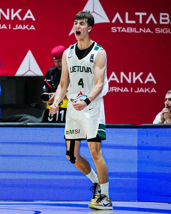bczalgiris's tweet image. 3 out of 3! ๐ฑ๐น Lithuania U18 stays undefeated at #FIBAU18 after taking down Greeceโs team. ๐ช
๐ฑ๐น 87 โ 80 ๐ฌ๐ท
#ZalgirisYouth