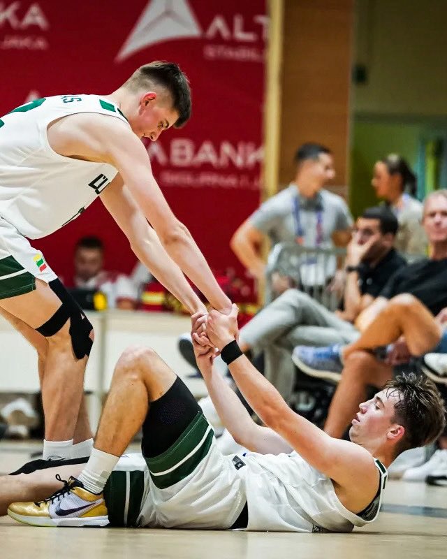 bczalgiris's tweet image. 3 out of 3! ๐ฑ๐น Lithuania U18 stays undefeated at #FIBAU18 after taking down Greeceโs team. ๐ช
๐ฑ๐น 87 โ 80 ๐ฌ๐ท
#ZalgirisYouth
