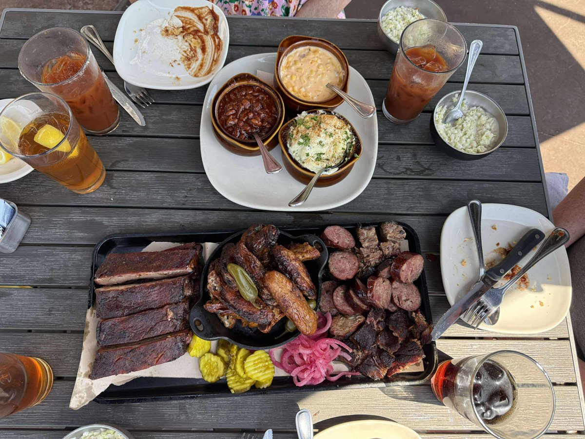 Barbecue + patio weather = summer done right.

Tag us in your next Jack Stack hangout. 😎☀️

📸 : Robert Owen (on FB) 

#JackStackBarbecue #PatioWeather #KansasCity #KCBarbecue #Barbecue #Summer