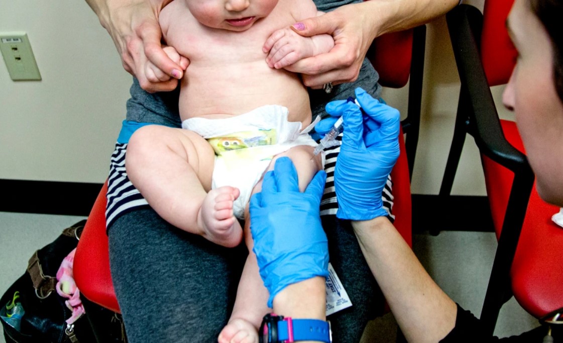 globalcmrpt's tweet image. Study finds no link between aluminum in vaccines and autism, asthma ow.ly/SMsI50WvN0r @aaipdocs  @NHMAmd  @AmerAcadPeds 

The growing influence of vaccine skeptics inside HHS ow.ly/mb2j50WvN0q @IPAWorldorg @IDSAInfo @AmerMedicalAssn