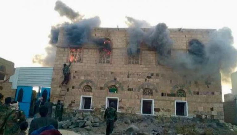 al_omanaa's tweet image. من «خبزة» إلى «الحفرة».. الحوثي ينكّل برداع اليمنية
al-omana.net/news247015.html
#صحيفة_الأمناء #الأمناء