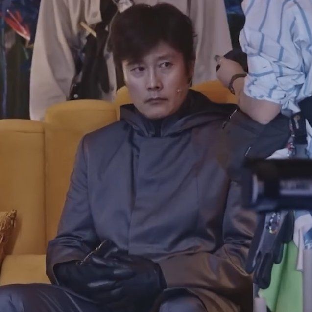Asuu88xo's tweet image. He looks like he needs a hug