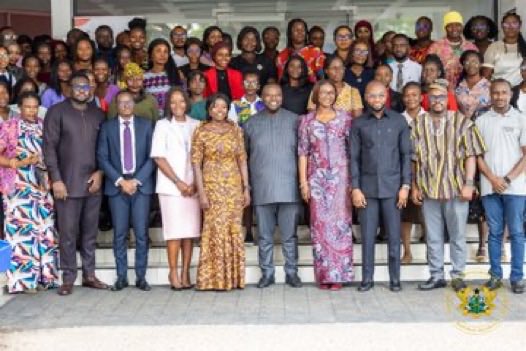 TG_DERY's tweet image. Earlier today, @georgeoaddo had the honor of delivering the keynote address at the inaugural Young Women's Business Summit, held at the British Council in Accra.