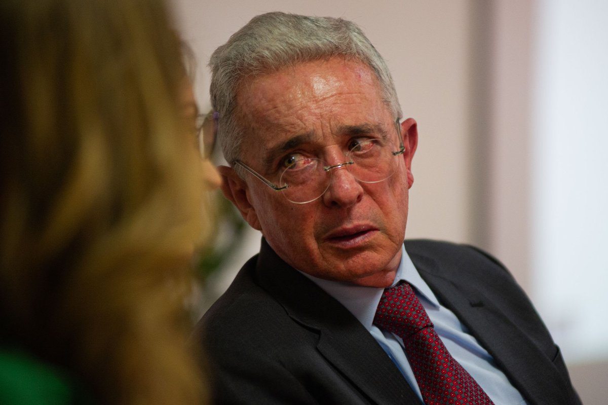 Colombia | Veredicto: expresidente Álvaro Uribe Vélez, hallado culpable por manipulación de testigos prensamercosur.org/?p=642882&prev…