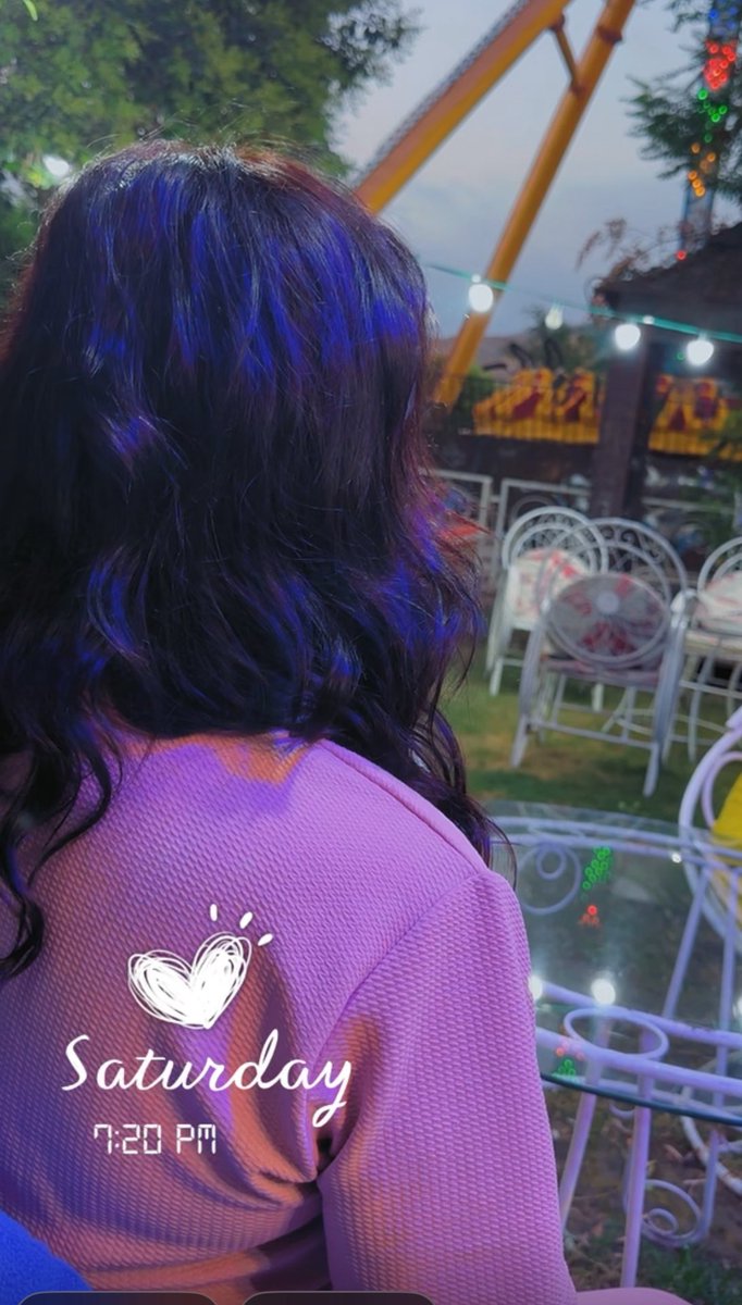 گەڵاکە خۆی لەدارەکە بێزاربوو 
پایزی کردە بیانوو بۆ دوور کەوتنەوە..❤️🫀