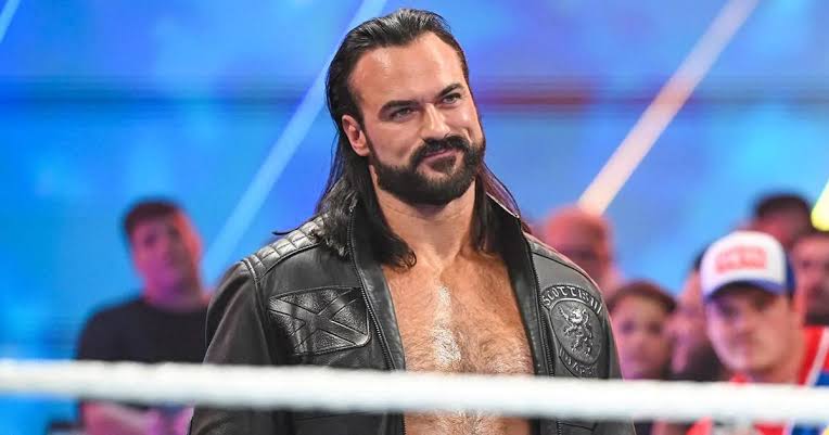 RomanEra0's tweet image. 🚨Per @TCwrestlevotes "wheels are in motion" for alternative plans in the event Drew McIntyre is unable to get to SmackDown this Friday.
What that means for his Tag Team match against Jelly Roll & Randy Orton at #SummerSlam, is yet to be determined.
DREW CAN MISS SUMMERSLAM