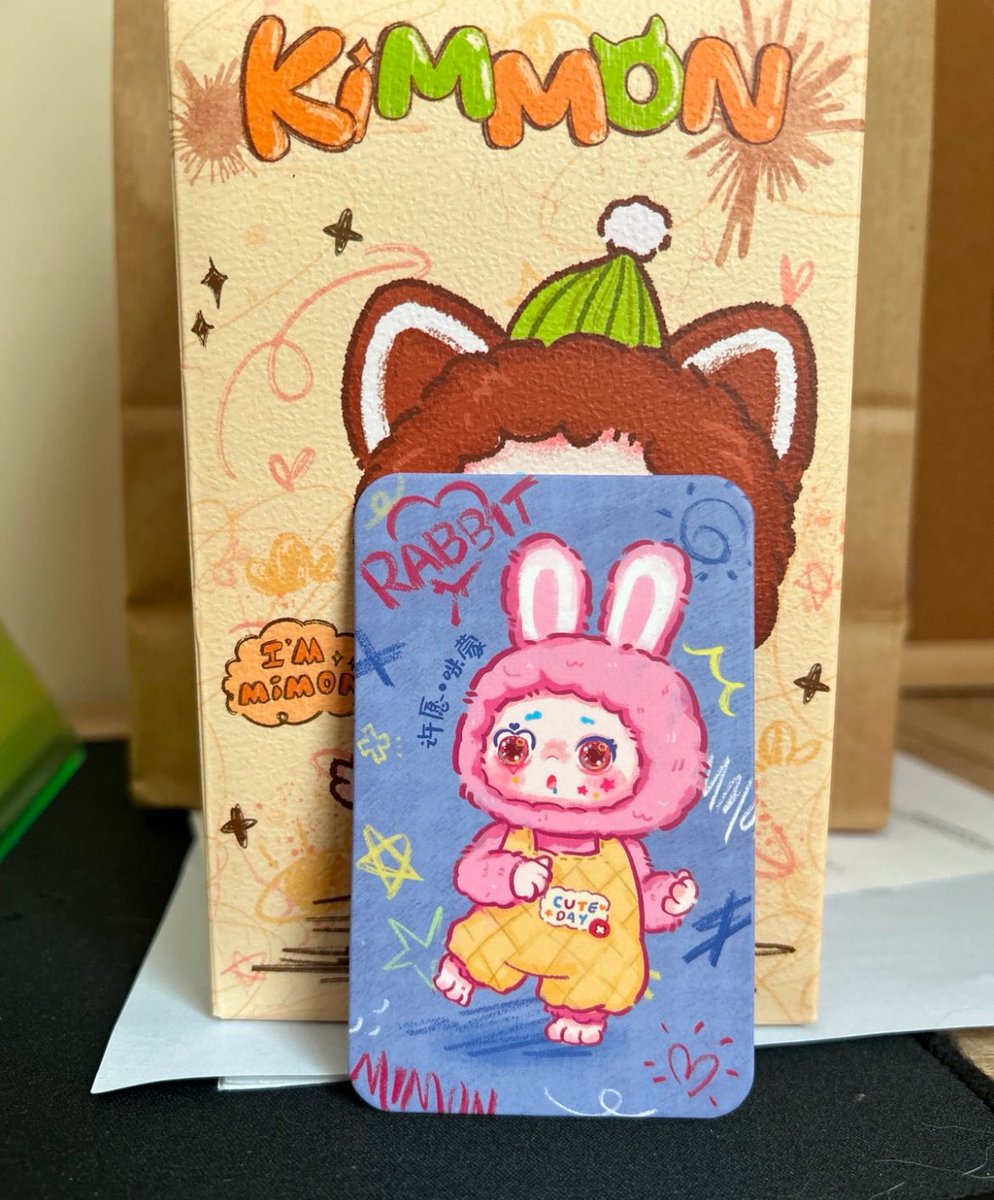 sandwichmutt's tweet image. Would anyone like this little guy?? Got a blindbox as a treat for passing my test and deadass got the only one I didn’t want lol 😅
$19 + shipping but willing to trade other options from the set or for art!