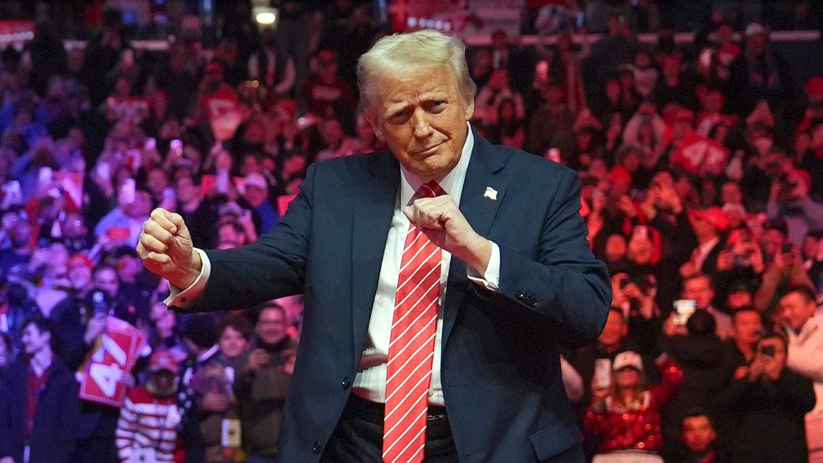 🚨 JUST IN: President Trump’s approval rating SURGED 4 points in just a WEEK

Legacy media’s hit pieces are FAILING!

The American people stand with President Trump 🇺🇸