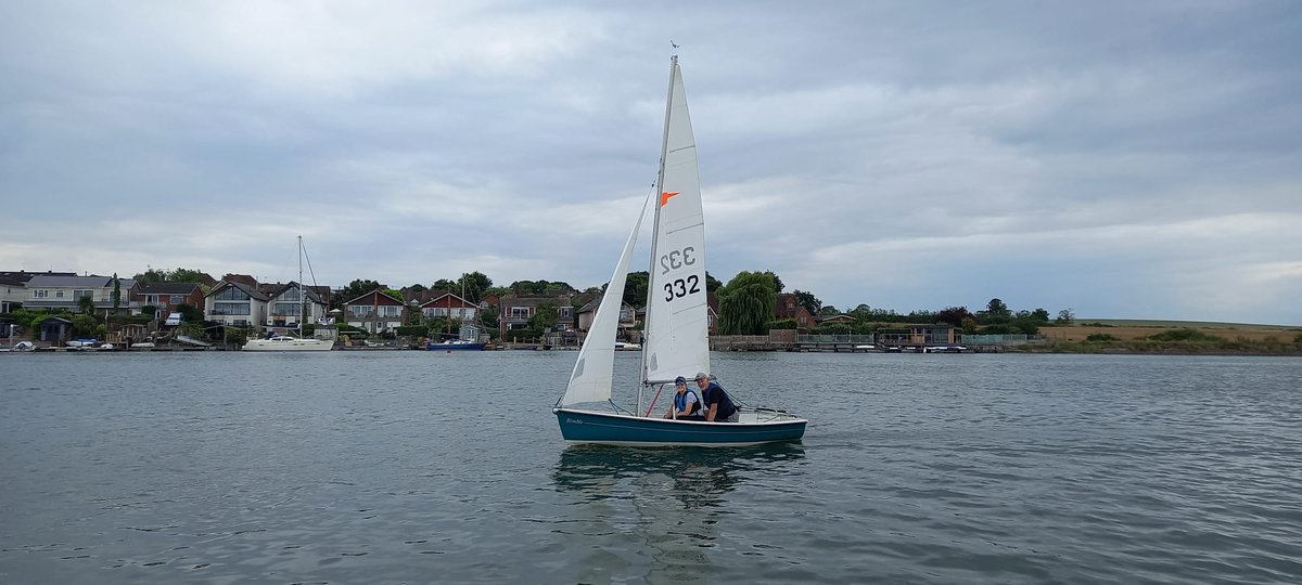 Eyott Sailing Club tweet media