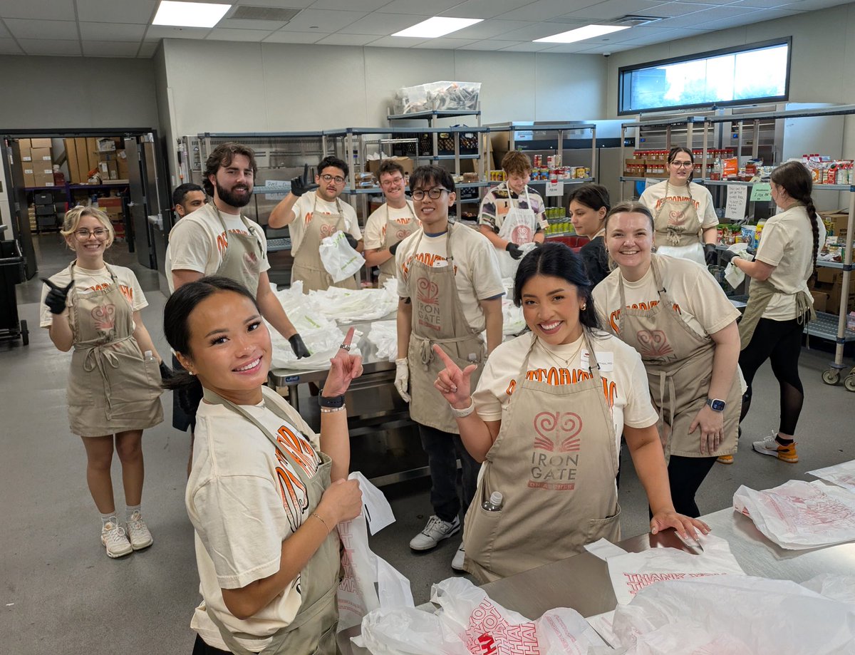 OSUMedicine's tweet image. Happy Orientation Week to our Class of 2029 medical students! Today, they volunteered at local organizations around Tulsa and Tahlequah, serving the community with cowboy pride. Welcome to the family, Class of 2029!