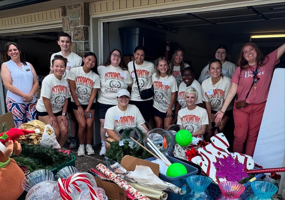 OSUMedicine's tweet image. Happy Orientation Week to our Class of 2029 medical students! Today, they volunteered at local organizations around Tulsa and Tahlequah, serving the community with cowboy pride. Welcome to the family, Class of 2029!