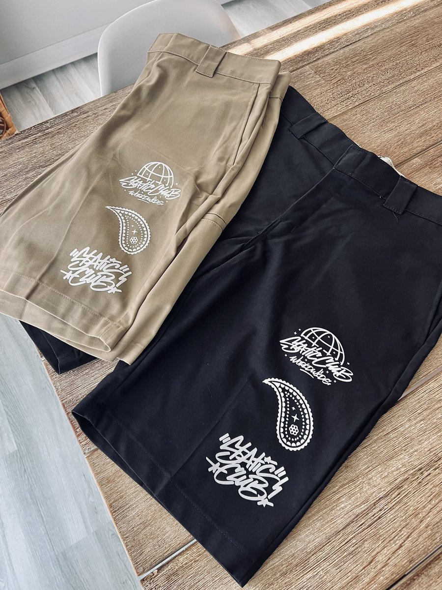 Static_Club_'s tweet image. Dickies shorts 8/22 👀