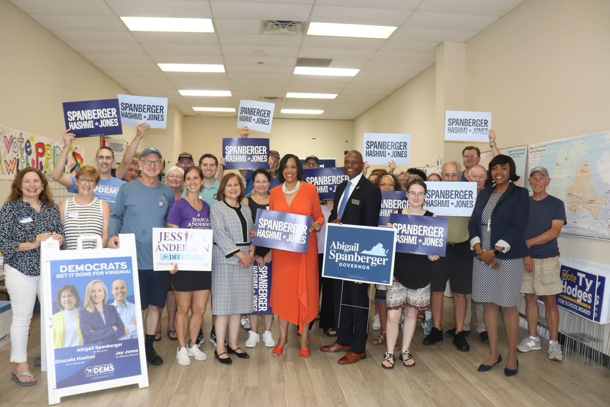 TeamSpanberger's tweet image. Pictured: @SpanbergerForVA, @SenatorHashmi, and @jonesjay spending their weekend with volunteers across Virginia! ⭐
Want to hear more about campaign updates and events in your neighborhood? Sign up for our volunteer newsletter: abigailspanberger.com/volunteer/