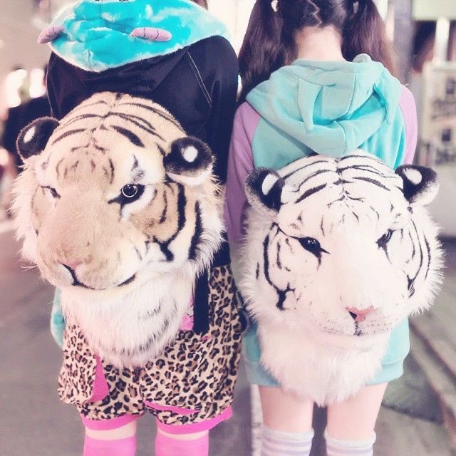 LjjLuvr's tweet image. Me and who