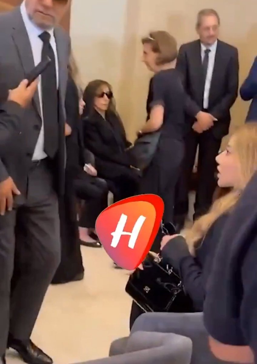 Laila___nk's tweet image. ุฃุนุธู
ู
ุง ุฃูุฌุจุช ูุจูุงู ูุงููุทู ุงูุนุฑุจู๐ฑ๐ง๐ค
@najwakaram
#ููุฑูุฒ
#ุฒูุงุฏ_ุงูุฑุญุจุงูู
#ูุฌูู_ูุฑู