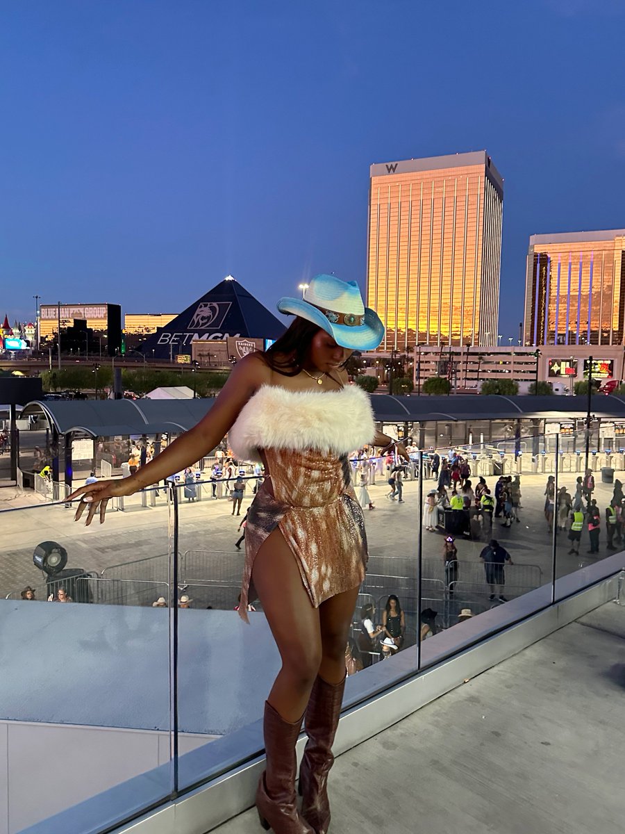 fur trim and beyoncé hymns