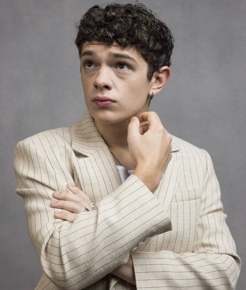 acervomerced's tweet image. 🚨| Isabela Merced e Noah Jupe vão estrelar o suspense “Psyche”, ambientado nas ilhas gregas. A trama acompanha um mochileiro que se envolve com escavações ilegais e acaba descobrindo um tesouro inimaginável.