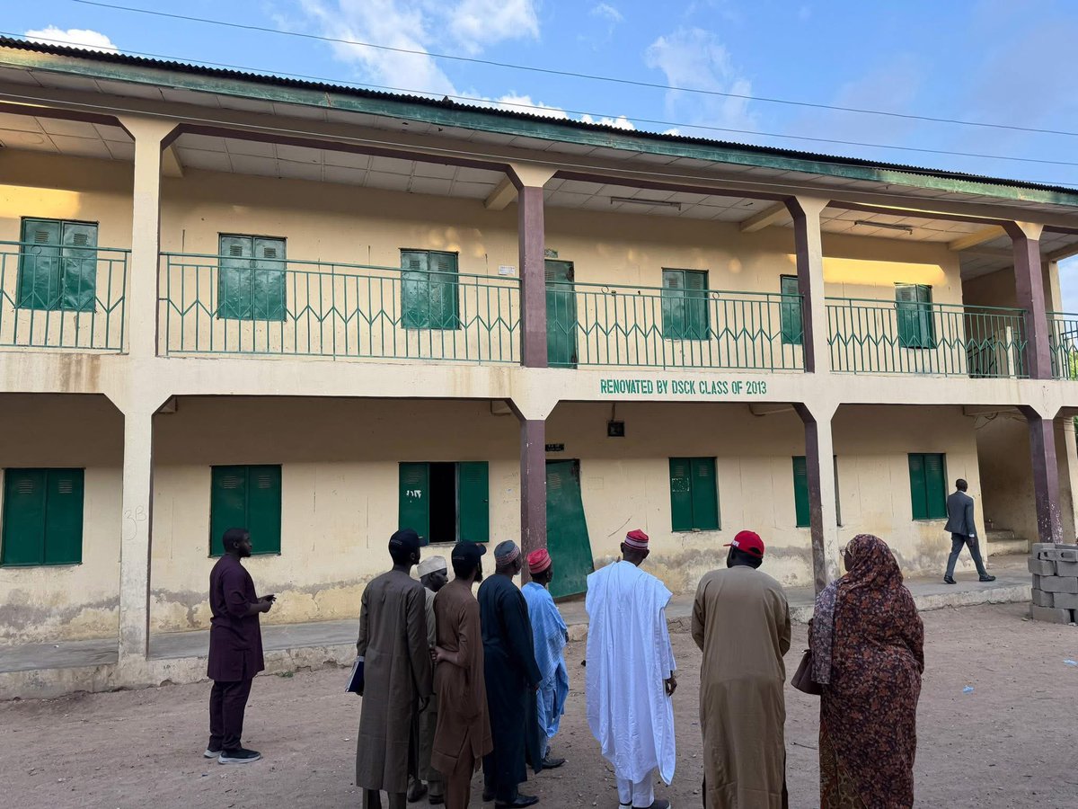 Abyuusuuf_'s tweet photo. Dan Bello made a constructive criticism about the condition of the Day Science and Technical School in Kano earlier today. Just a few hours later, His Excellency the Governor personally visited the school to assess the situation himself after seeing the video. Honestly, I’m impressed. A complaint was made, and without delay, the Governor demonstrated true leadership by going there in person and immediately ordering for renovations.

This is exactly the kind of responsive governance we need in Nigeria. Say what you want, but across the country, there’s no governor like Abba when it comes to real leadership. Is there really anyone who matches him?

#AbbaIsWorking ✅