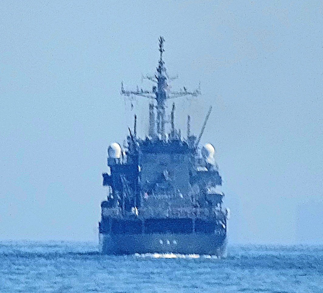 潜水艦救難艦「ちよだ（JS Chiyoda, AS-405）」が戻ってきました。ご苦労さま・お疲れさまでした。