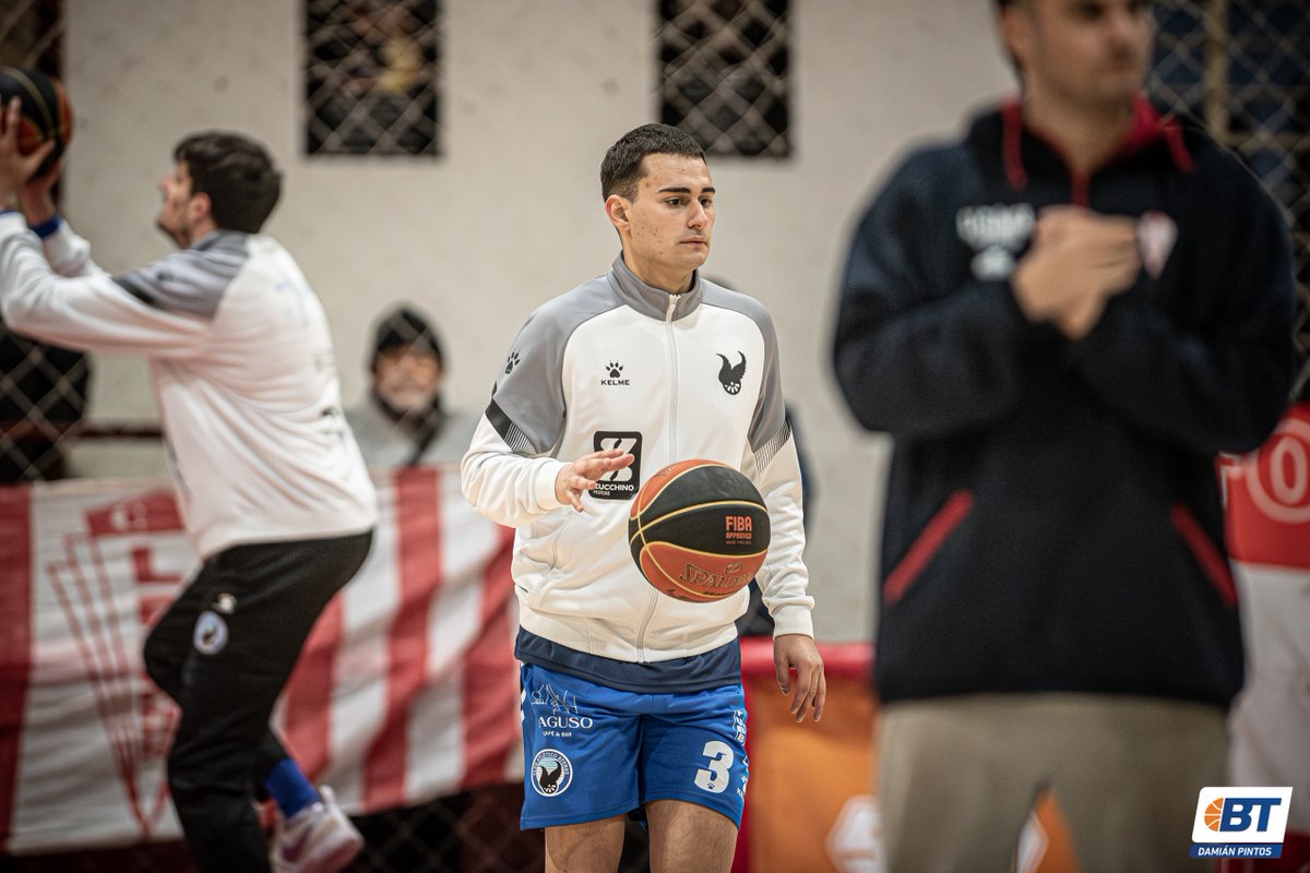 BasquetTotal's tweet image. CERRANDO LA NOCHE 

En el último juego de la noche de hoy, Larrañaga y Atenas se ven las caras en el Doña Natividad Rivera con promesa de un partidazo. 

📝 @Brianrz2000 
📸 @DamiPintos22 

#LDAxBT