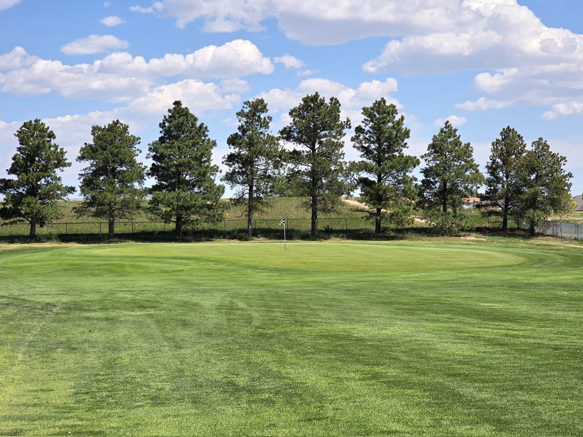 OrsonRosas's tweet image. Prairie View Golf Course, Cheyenne, WY
Had time to knock out another state before flying back, so I found this 9-holer in Wyoming's capital.
What's even better is I was paired up with a couple that was great company for a final, relaxing round on this incredible journey.