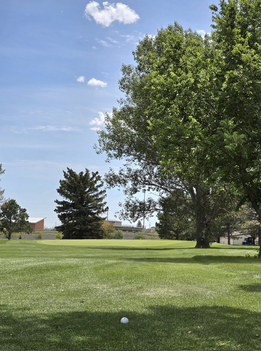 OrsonRosas's tweet image. Prairie View Golf Course, Cheyenne, WY
Had time to knock out another state before flying back, so I found this 9-holer in Wyoming's capital.
What's even better is I was paired up with a couple that was great company for a final, relaxing round on this incredible journey.