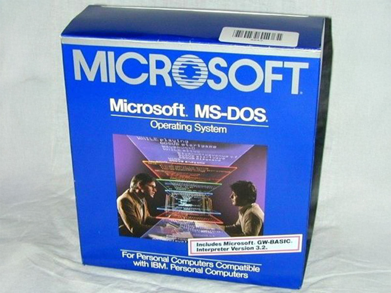 retrocompmx's tweet image. Este OS fue base para MS-DOS, siendo el sistema estándar para las primeras PCs IBM.
Todo comenzó en noviembre de 1980, cuando después de una junta de Bill Gates con directivos de IBM le piden presentar un OS listo para el ordenador que estaban a punto de lanzar
#retrocomputingmx