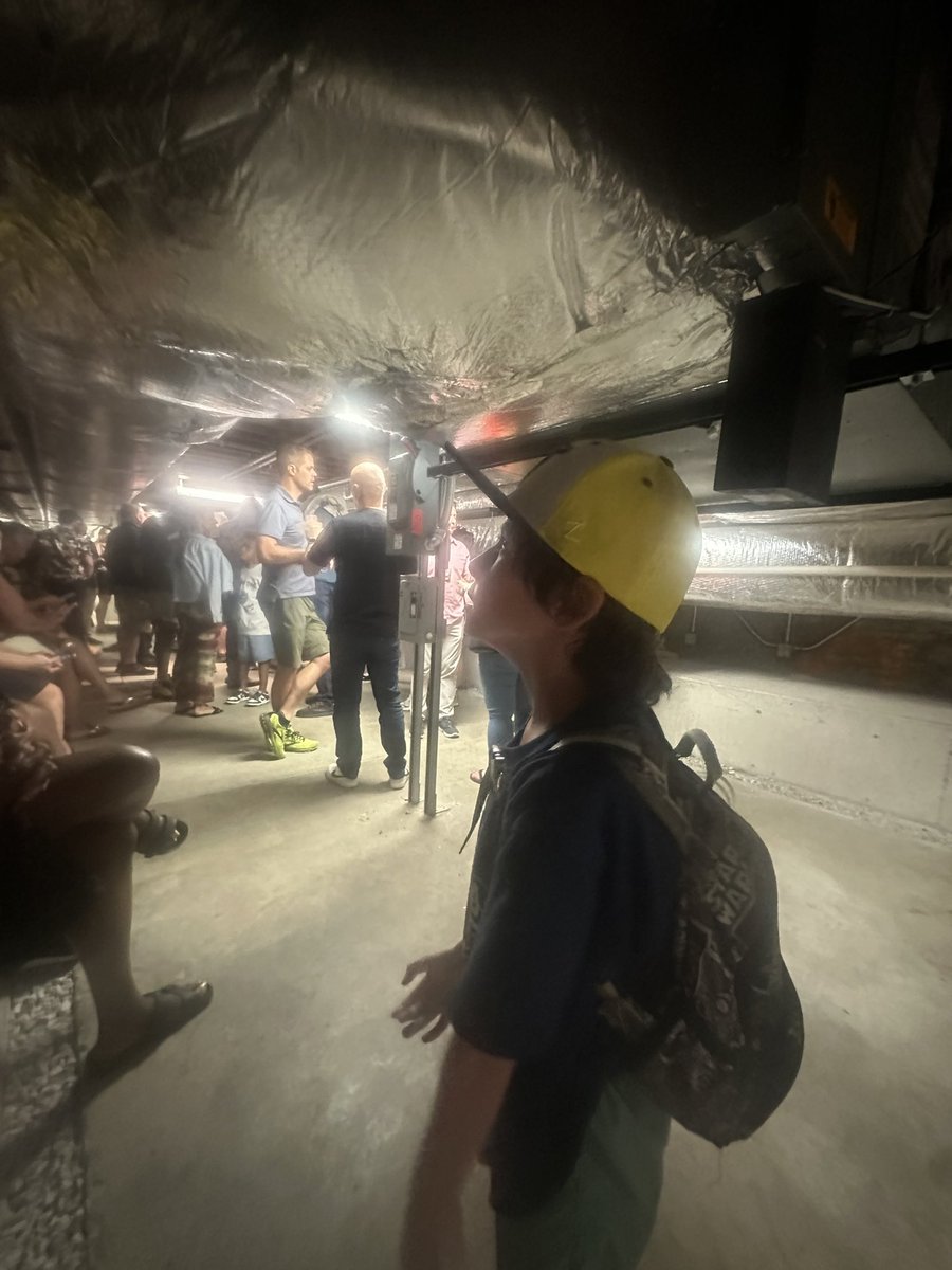 ashbinks2588's tweet image. Got to hang out beneath a restaurant/bar tonight in Louisville because tornado sirens went off. Only lasted a few minutes and was just wind/lightning. Landon was scared until he got downstairs and thought it was super cool lol.