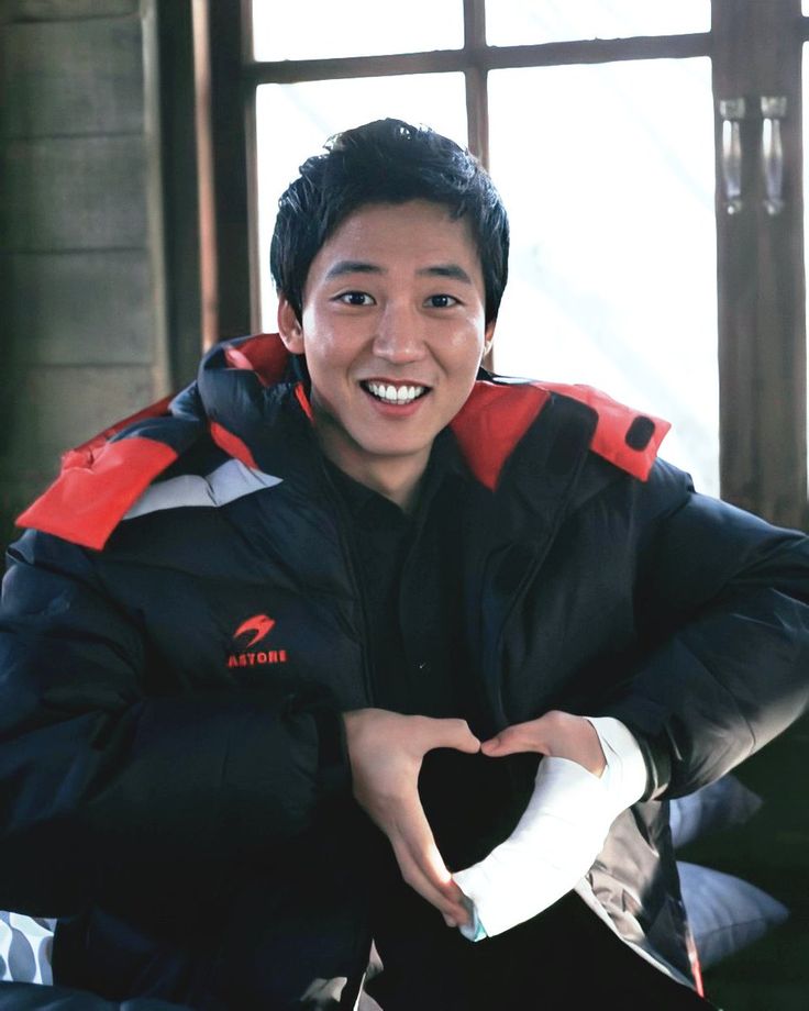 #김남길트친소 
#김남길_트친소 

지인짜 오랜만에 여는 트친소인데..
일단 저는 반을 제일 좋아하고 반 없이는 못 살아요.. 그리고 길얘도 많이 하고파요..
하트 눌르면 찾아가께요 트친샘들 rt해줘요 🍀🦖🦖