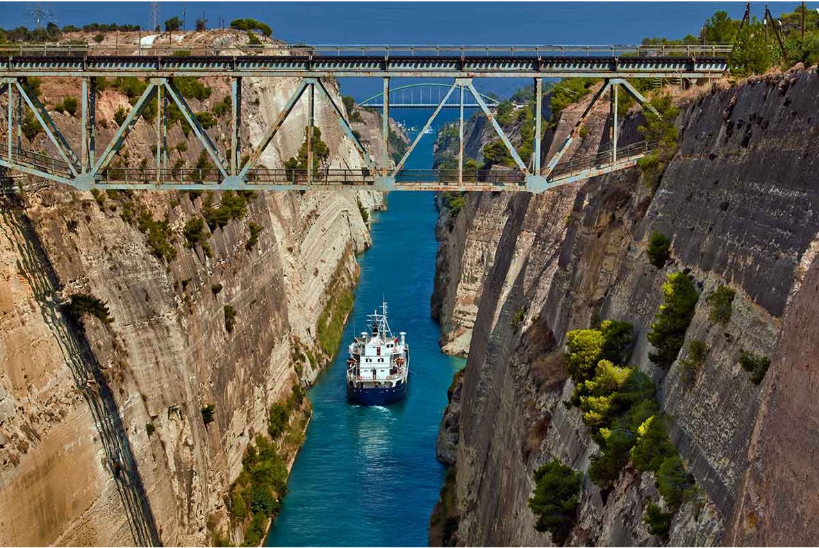 pocetnik8's tweet image. Kao dokaz ljudske domišljatosti, Korintski kanal je znamenitost koju morate videti i koja spaja istoriju, inženjerstvo i prirodnu lepotu. Bilo da se gleda odozgo ili se kroz njega plovi, ostavlja trajan utisak.