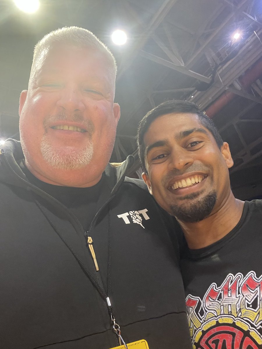 Former Winchendon coach, Mike Byrnes ran into former ⁦<a href="/WinchHoops/">Winchendon Hoops</a>⁩ player Varun Ram ‘11 in West Virginia!