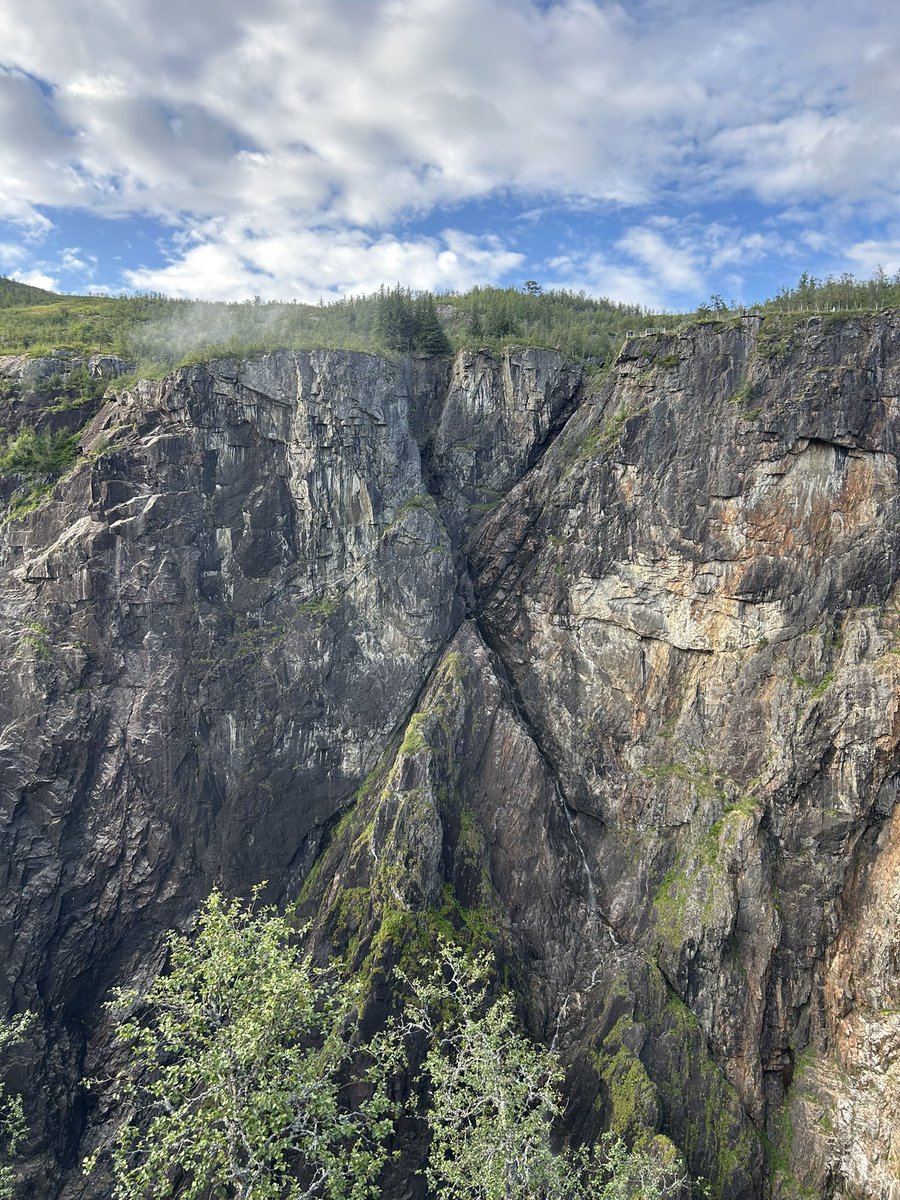 Hey <a href="/elonmusk/">Elon Musk</a> , you would really like Vøringsfossen.