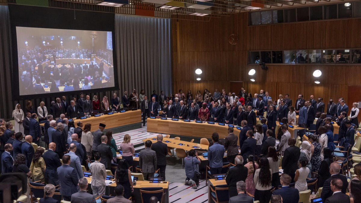 France24_es's tweet image. Francia impulsa el debate de la solución de dos Estados en la ONU, pese al rechazo de Trump f24.my/BLER.x