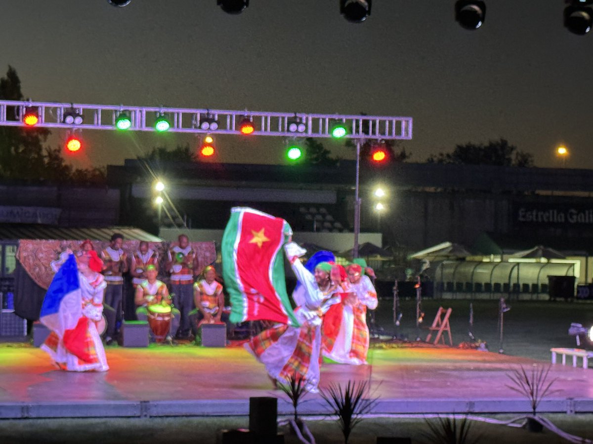 36 edición do Festival Folclórico Internacional de Coruxo no campo do Vao. 

Parabéns ao @cracdecoruxo e ao Grupo Etnográfico @abuxaina por seguir apostando pola cultura e felicidades aos participantes deste ano, grupos de Guadalupe, Gran Canaria e Macedonia. 

#zonafrancavigo