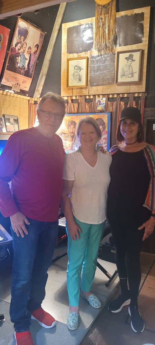 DonnaKennedy63's tweet photo. I have studio .wav files!!!
Yaaaahoooo!! We're done!
Let's pick a release date and get it out. Thank you God! @BTS_twt @varnellhill_ @SleepDeez
#songwriter #pianist
#UntilSunsetAlbumProject
#texasgirl #btsarmy #dopeoldpeople https://t.co/iNlYoyR8ZJ