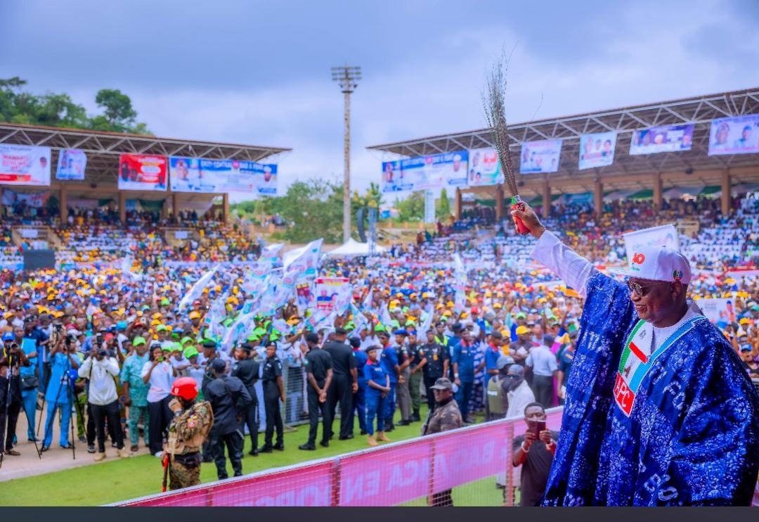 ademola227's tweet photo. Massive turnout & wild jubilation today prove Ekiti people’s support for BAO is real! His candidacy is signed, sealed & delivered. Grateful to all who backed words with action. God bless Ekiti & Nigeria. #BAO2026 #ProgressiveFamily ✊🏾 https://t.co/YPspbtwr53