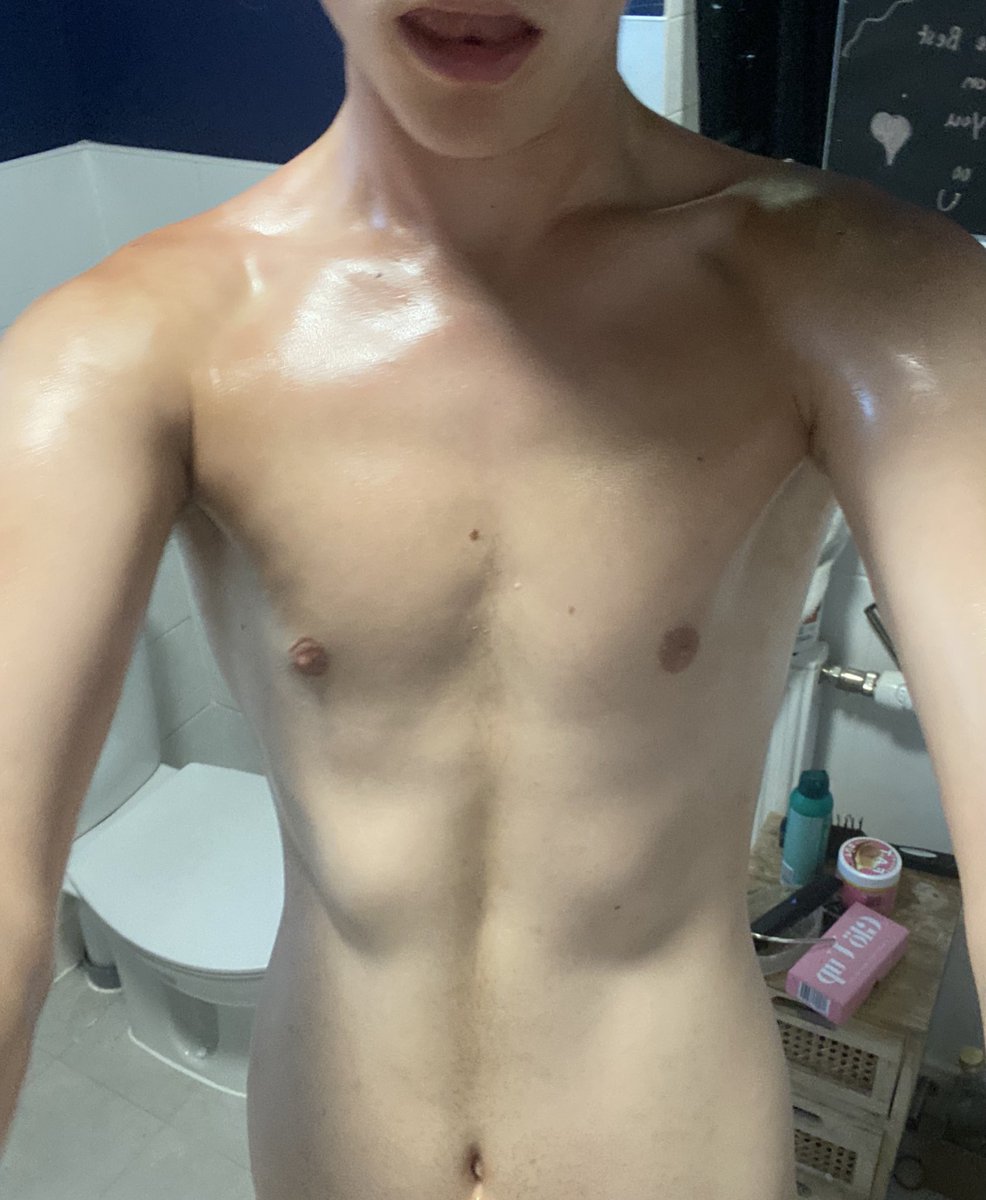 Who likes me oiled up?