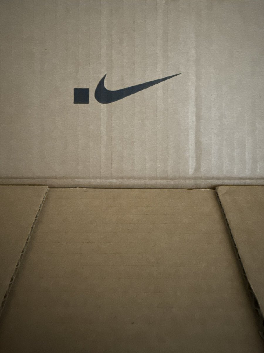 Sn3ak3r_Fr3ak3r's tweet image. Mailcall .. @dotSWOOSH have touched down .. worth the wait .. sort of reminds me of placing a pre-order for a game that drops in 4 months