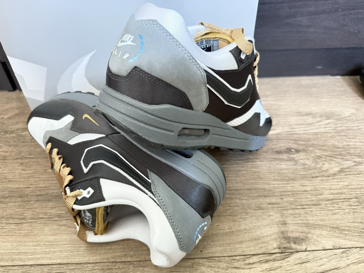 Sn3ak3r_Fr3ak3r's tweet image. Mailcall .. @dotSWOOSH have touched down .. worth the wait .. sort of reminds me of placing a pre-order for a game that drops in 4 months